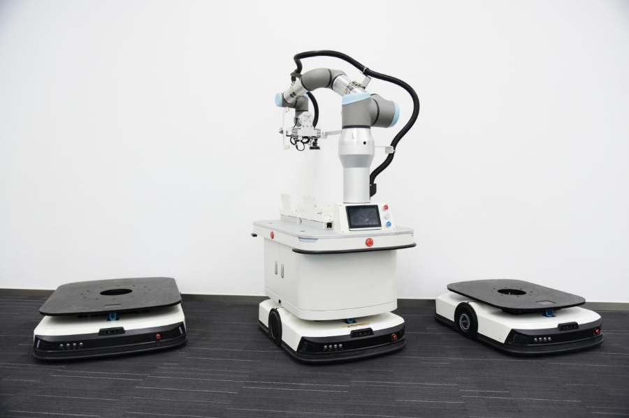 智造新紀(jì)元 浙江欣奕華四大系列八款移動(dòng)機(jī)器人重磅發(fā)布，驅(qū)動(dòng)產(chǎn)業(yè)效率再攀高峰